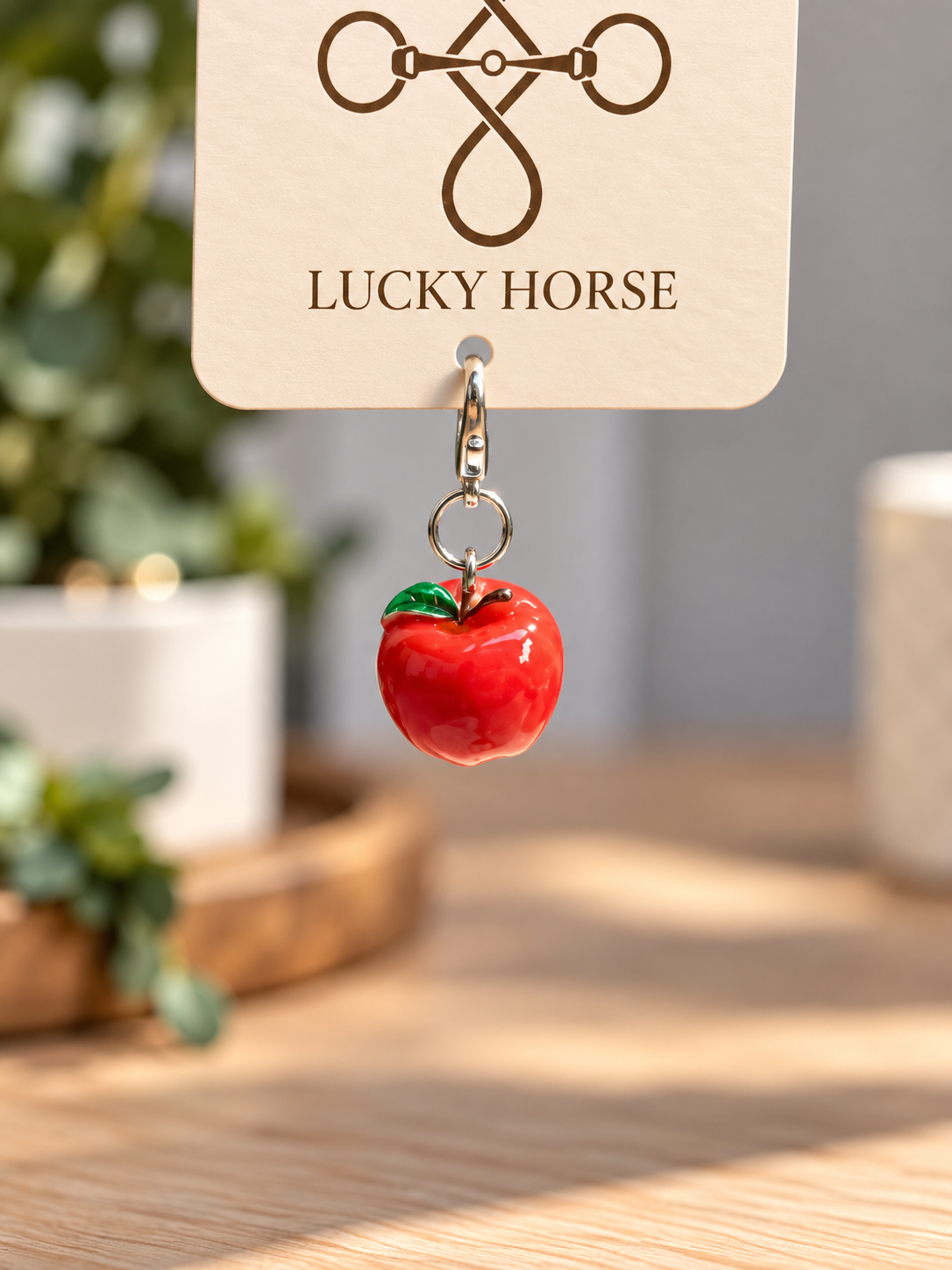 Lucky Happy Apple