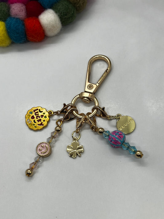 Spark of Luck (5 x charms bonnet)