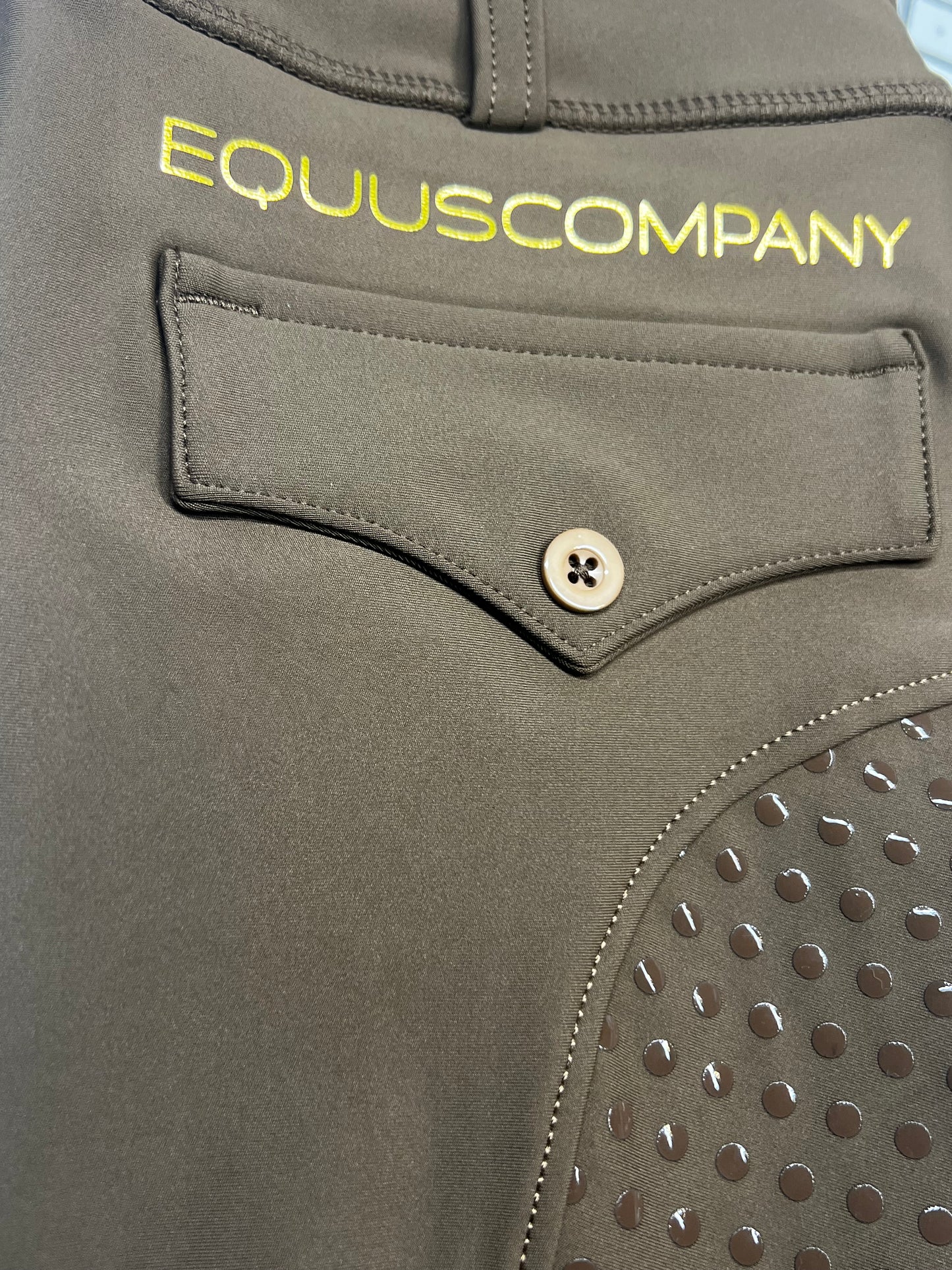 Equus Performance - Golden Mocha