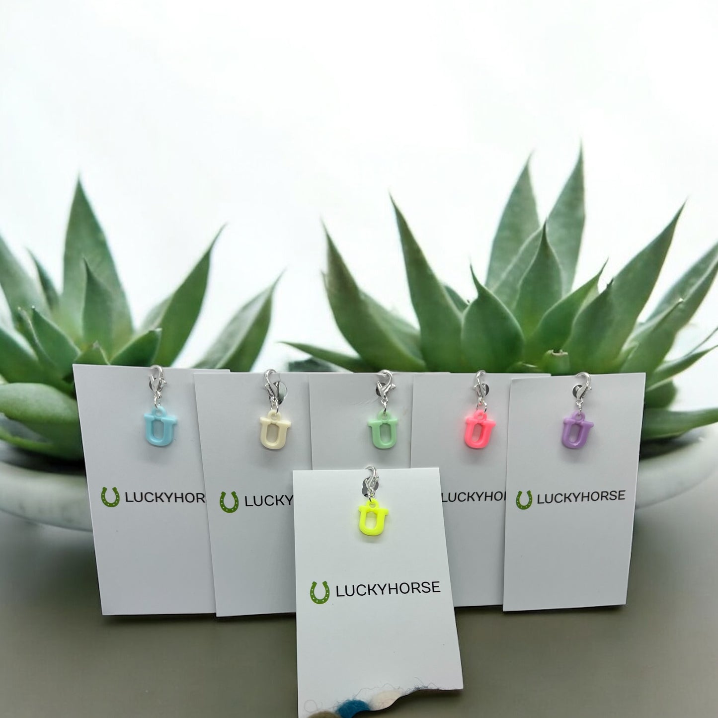 Collection Letters by Lucky Horse - U