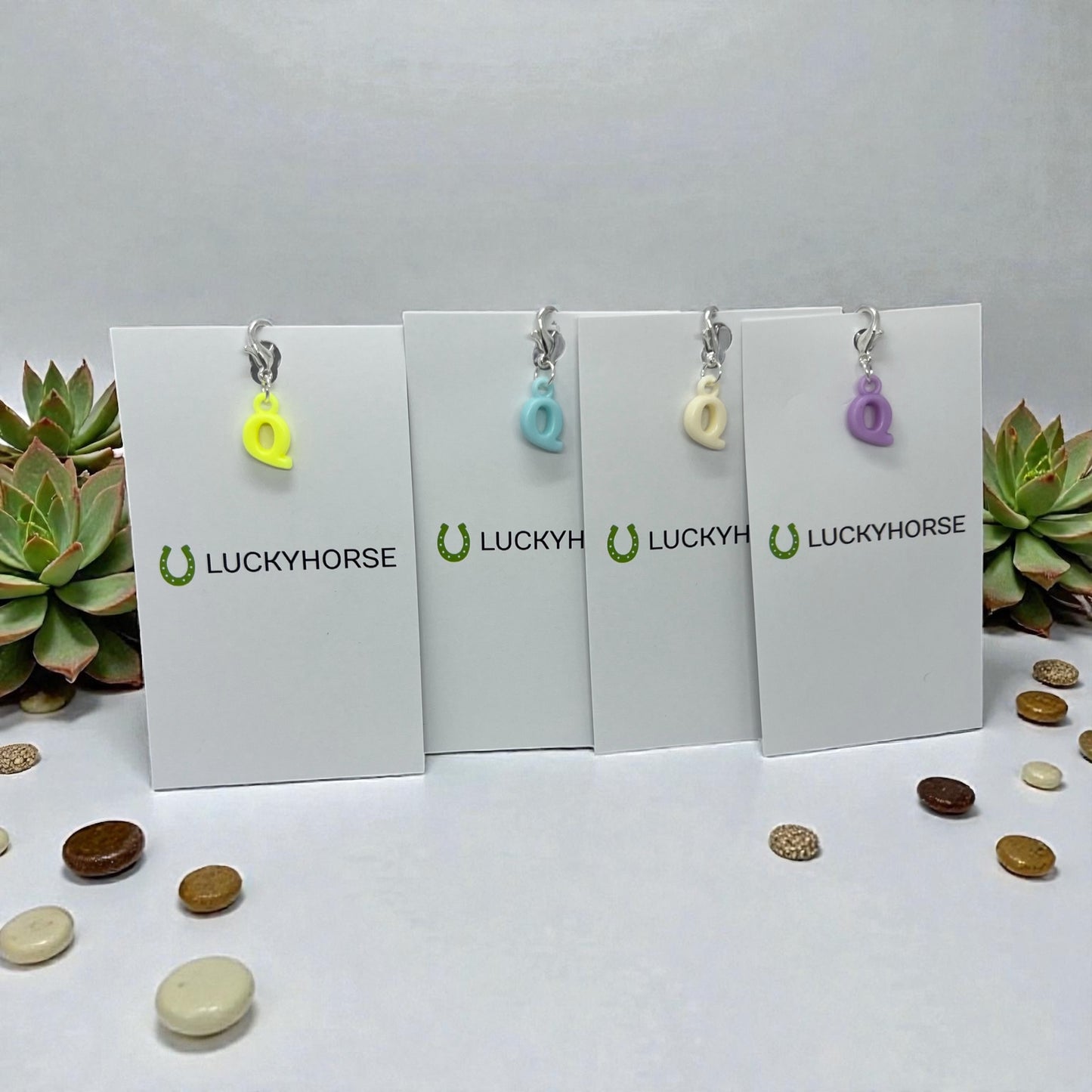 Collection Letters by Lucky Horse - Q