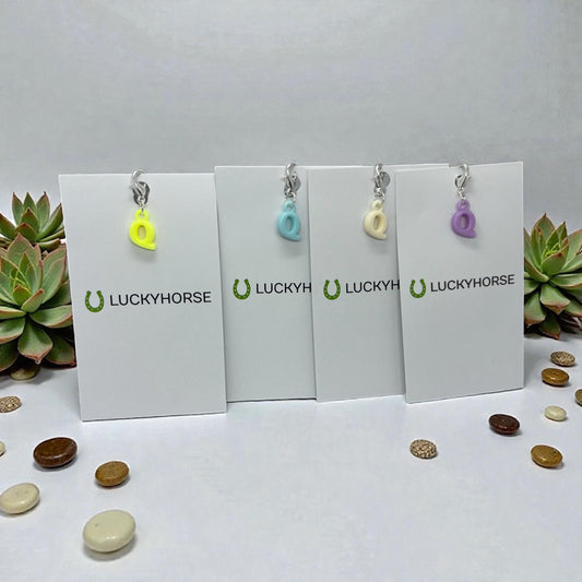 Collection Letters by Lucky Horse - Q