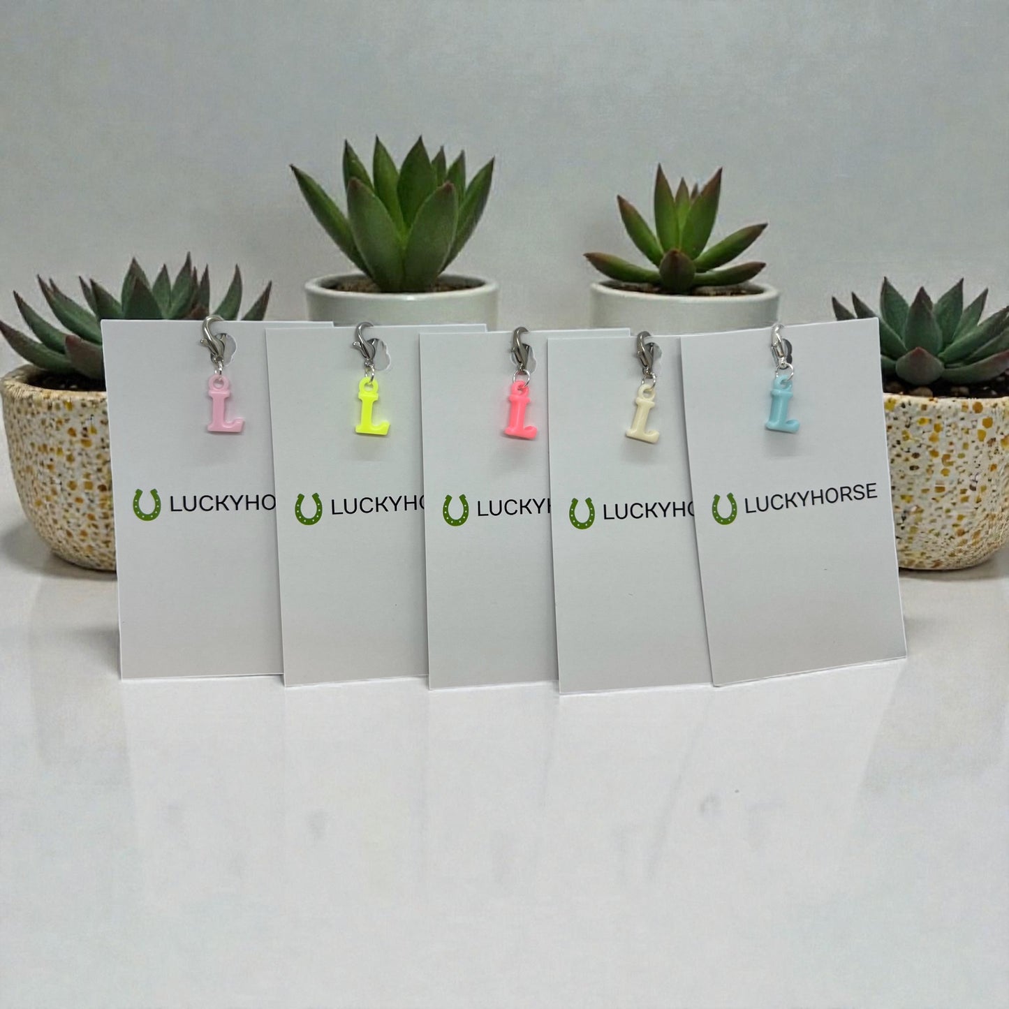 Collection Letters by Lucky Horse - L