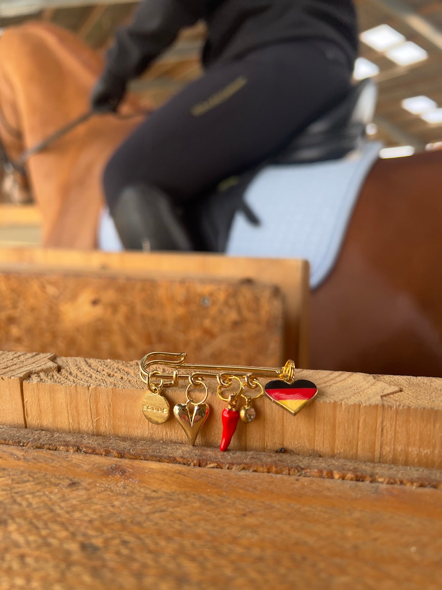 Equi Charm - Showday Lucky